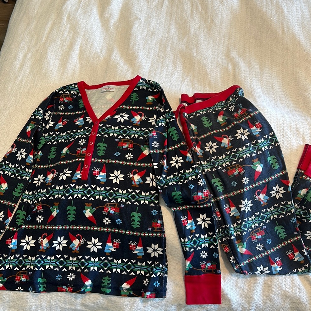 Hanna Andersson Women’s Pajama Set Gnome Sweet Gnome Print - M